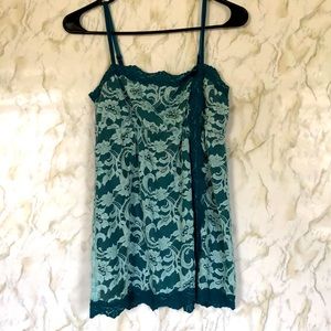 Size XS Moda International lace tank